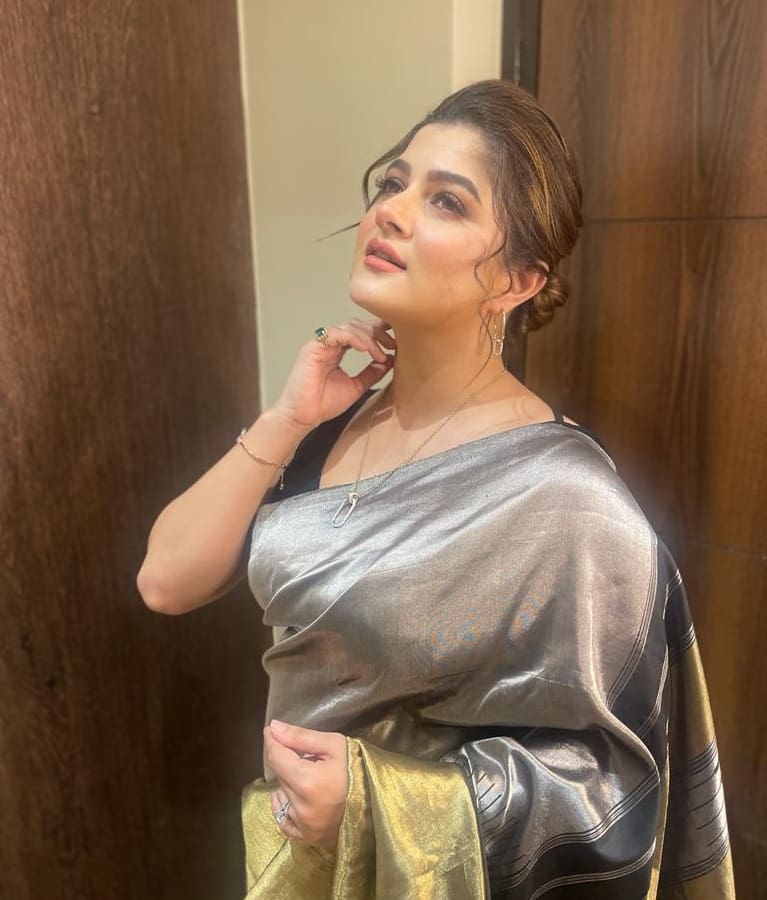 শ্রাবন্তী চ্যাটার্জী