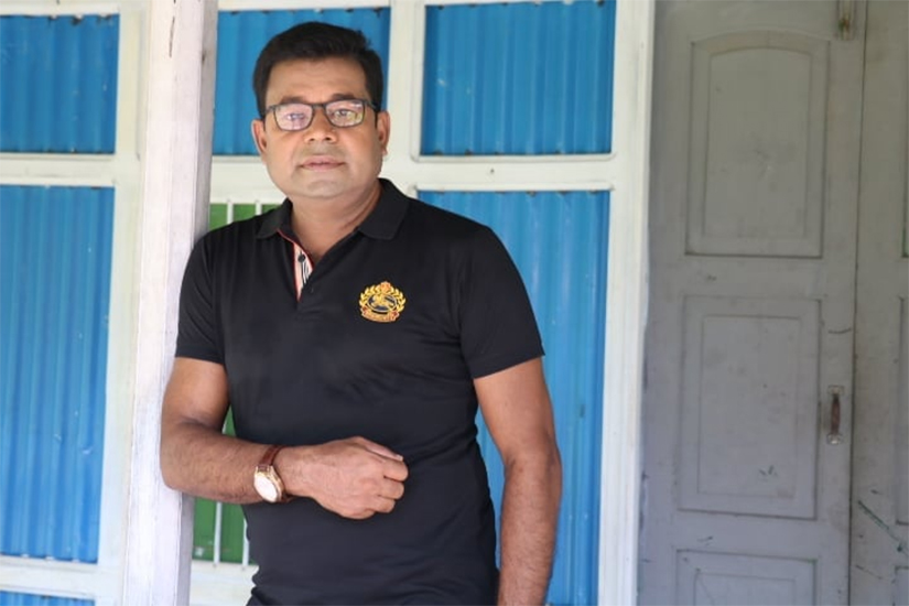 মনির খান