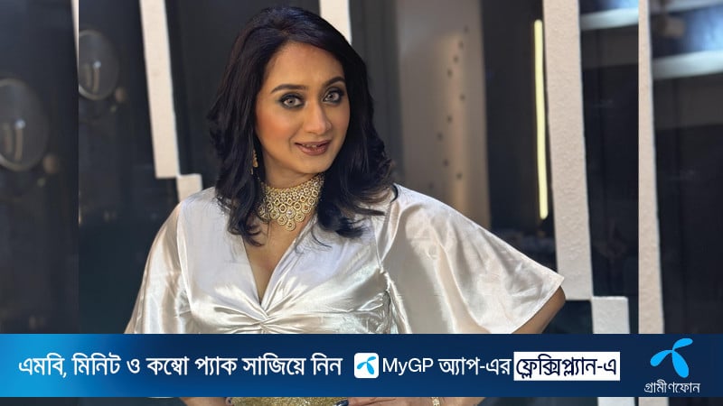 প্রকাশ্যে ক্ষমা চাইতে অভিনেত্রী স্বাগতাকে লিগ্যাল নোটিশ