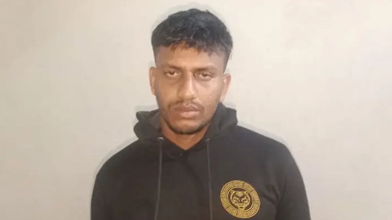 ওমান ও দুবাই প্রবাসী ভাইয়ের স্ত্রীদের প্রেমের করুণ পরিণতি