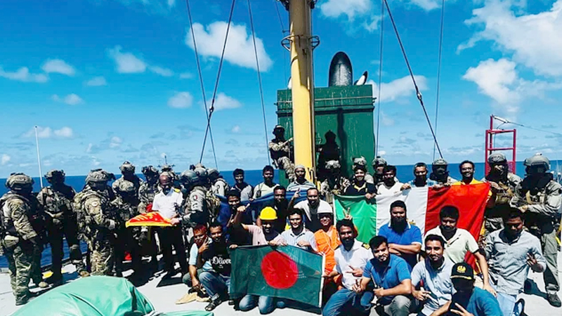 কুতুবদিয়ায় এমভি আবদুল্লাহ    