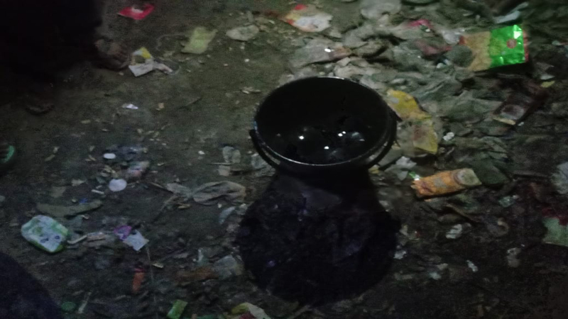 ‘জয় বাংলা’ স্লোগান দিয়ে ককটেল বিস্ফোরণ ‘জয় বাংলা’ স্লোগান দিয়ে ককটেল বিস্ফোরণ