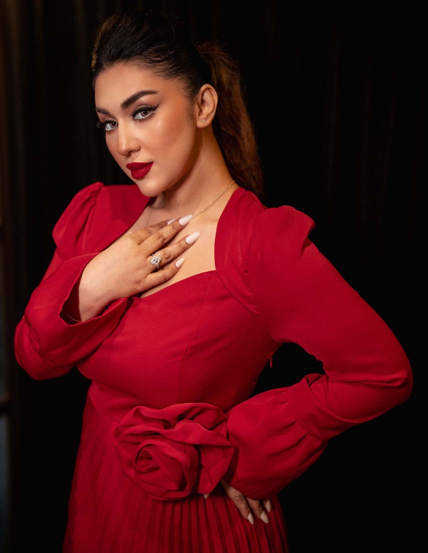 চিত্রনায়িকা অপু বিশ্বাস