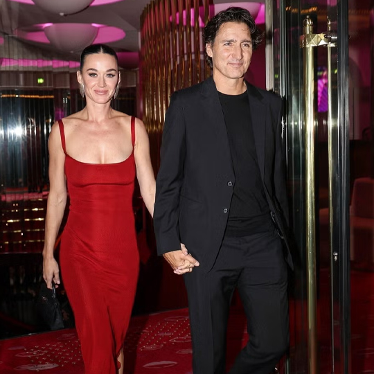 তাদের সম্পর্ক নিয়ে নতুন আলোচনা নয়। চলতি বছরের মাঝামাঝি মন্ট্রিয়লে তাদের ডিনার ডেট নিয়ে জোর আলোচনা শুরু&nbsp;হয়েছিল। ছবি: সংগৃহীত