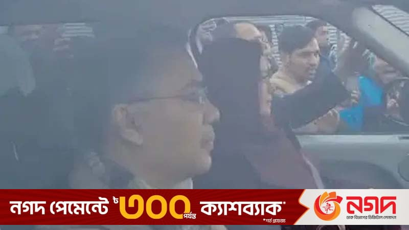 গাড়ি চালিয়ে খালেদা জিয়াকে হাসপাতালে নিয়ে গেলেন বড় ছেলে