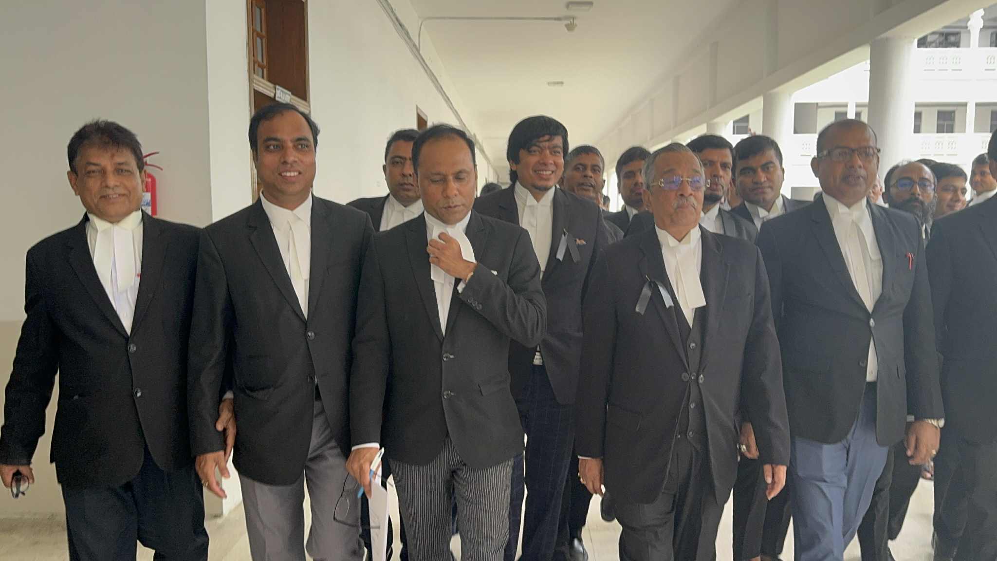 রিটকারী আইনজীবী