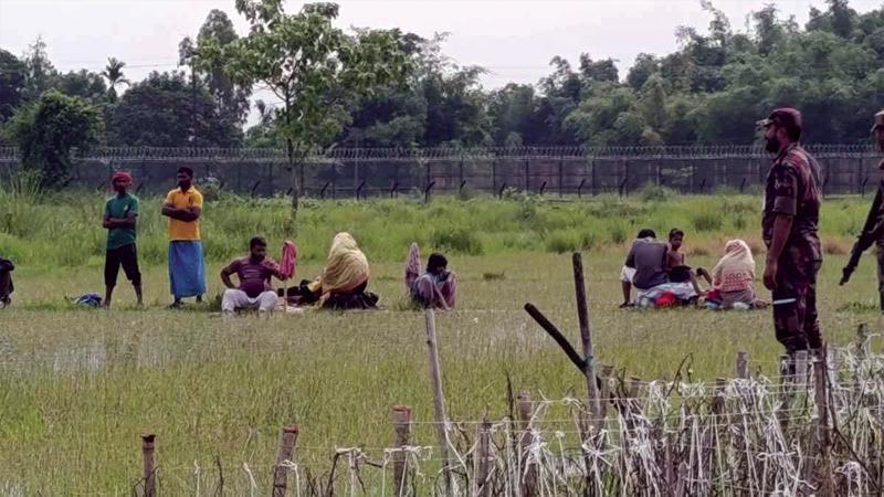 সীমান্তে শূন্যরেখায় আটকে নারী ও শিশুসহ ১০, ৩০ ঘণ্টাতেও মেলেনি সমাধান