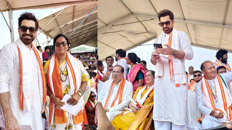  ধবধবে সাদা কুর্তা-পাঞ্জাবি, চোখে কালো সানগ্লাস। কড়া নিরাপত্তা ও ভিআইপি ব্যবস্থার মধ্য দিয়ে অনুষ্ঠানস্থলে প্রবেশ করেন অভিনেতা। ছবি: সংগৃহীত 