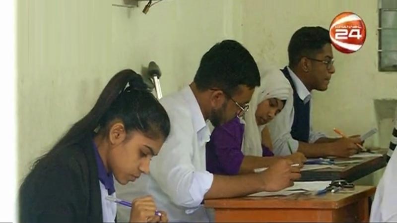 শুরু হলো দেশের সবচেয়ে বড় পাবলিক পরীক্ষা
